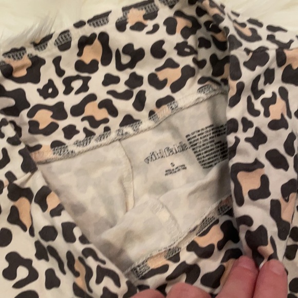 Wild Fable Pink and Grey Cheetah Leopard Leggings - Picture 6 of 6